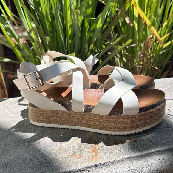 Patrizia Platform Sandal - Picture 1 of 2